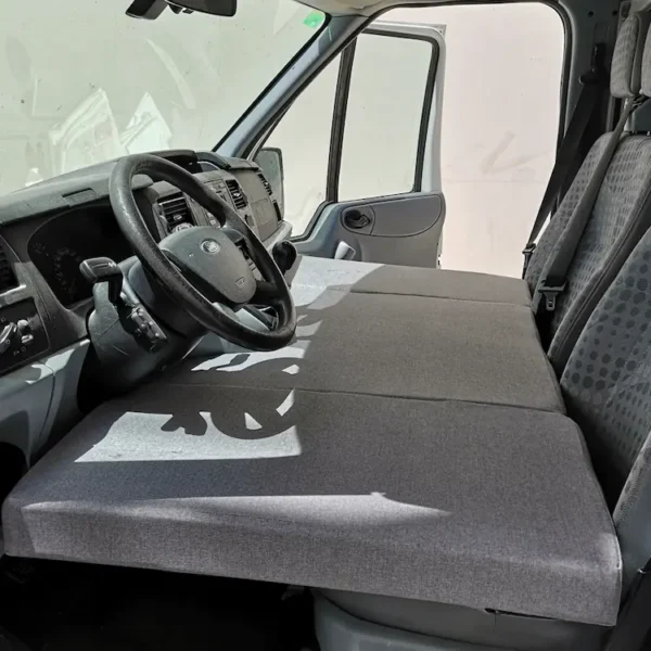 Lit cabine pour Ford Transit (2006–2013) installé sur les sièges avant