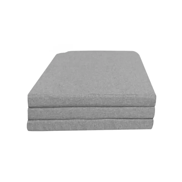 Matelas sur mesure installé à l’arrière du van Mercedes Marco Polo W639
