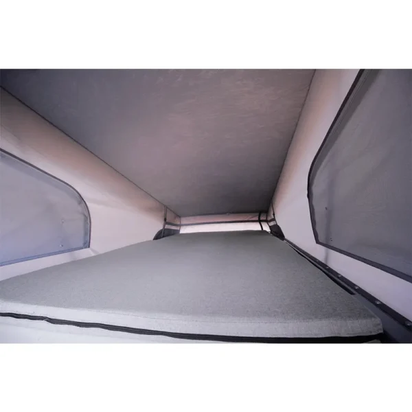Matelas pliable et léger conçu pour toit surélevé de camping-car